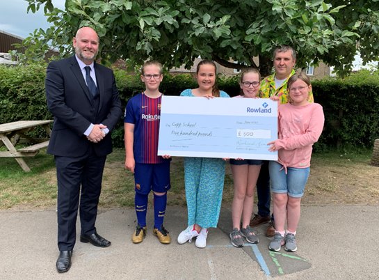 Rowland Homes Donate £500 to Local Primary School